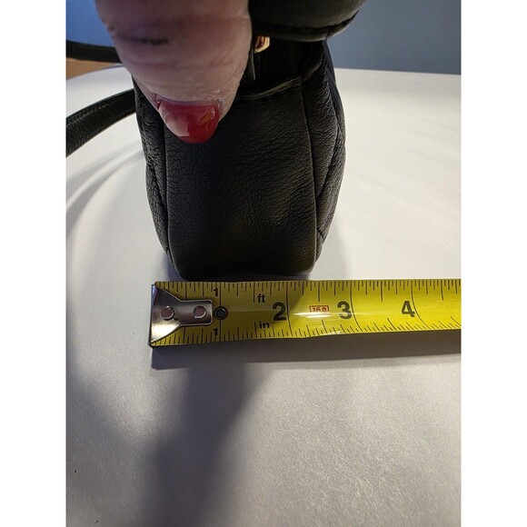 VERA BRADLEY Sycamore Leather Sydney Crossbody Black Quilted - Picture 8 of 15